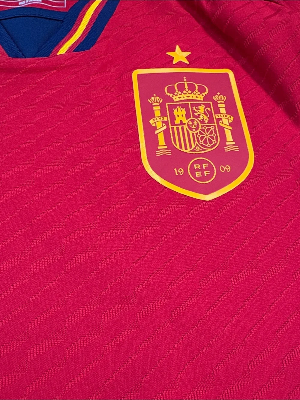 2022 Spain Home Soccer Jersey
